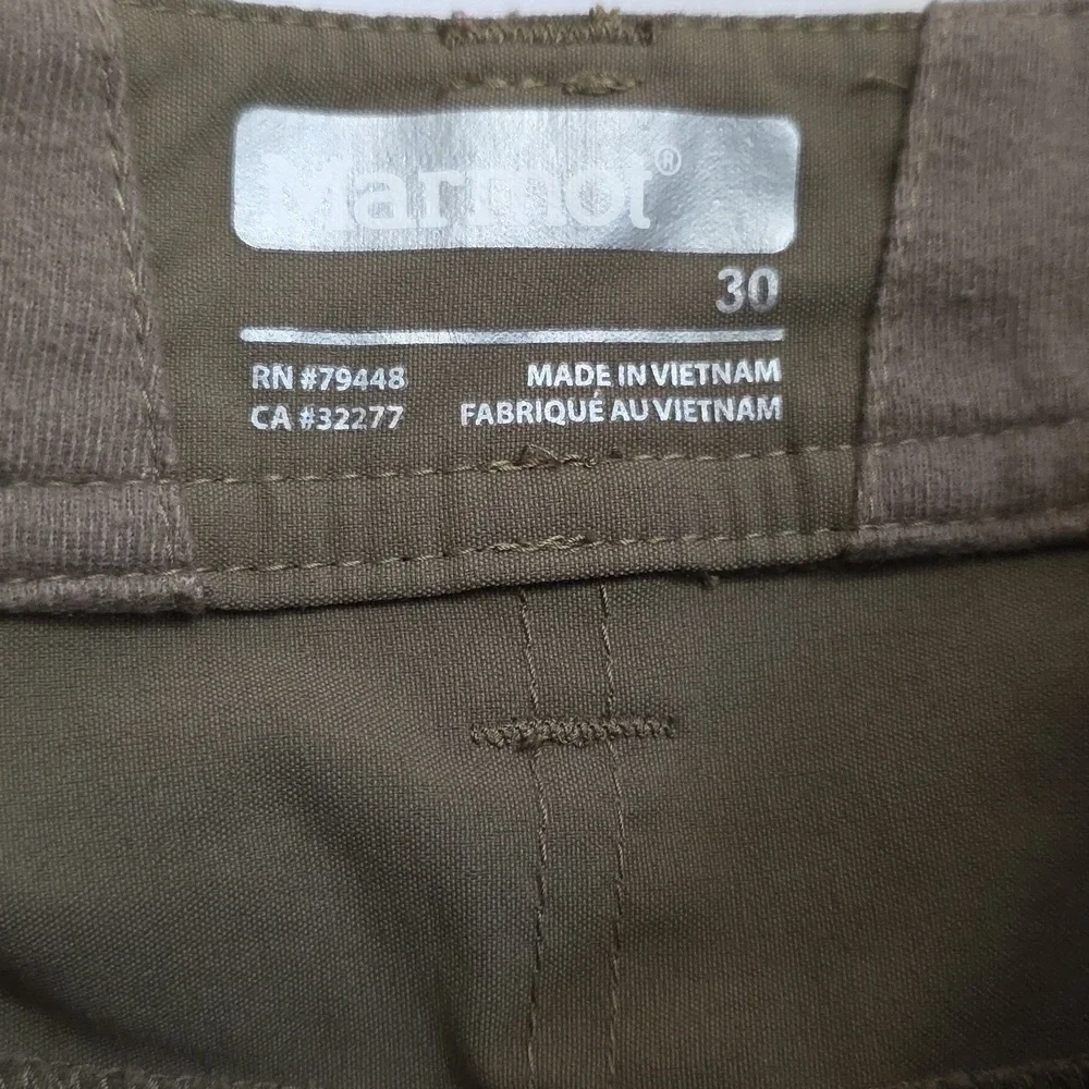Marmot Green Mens Pants.  Size 30